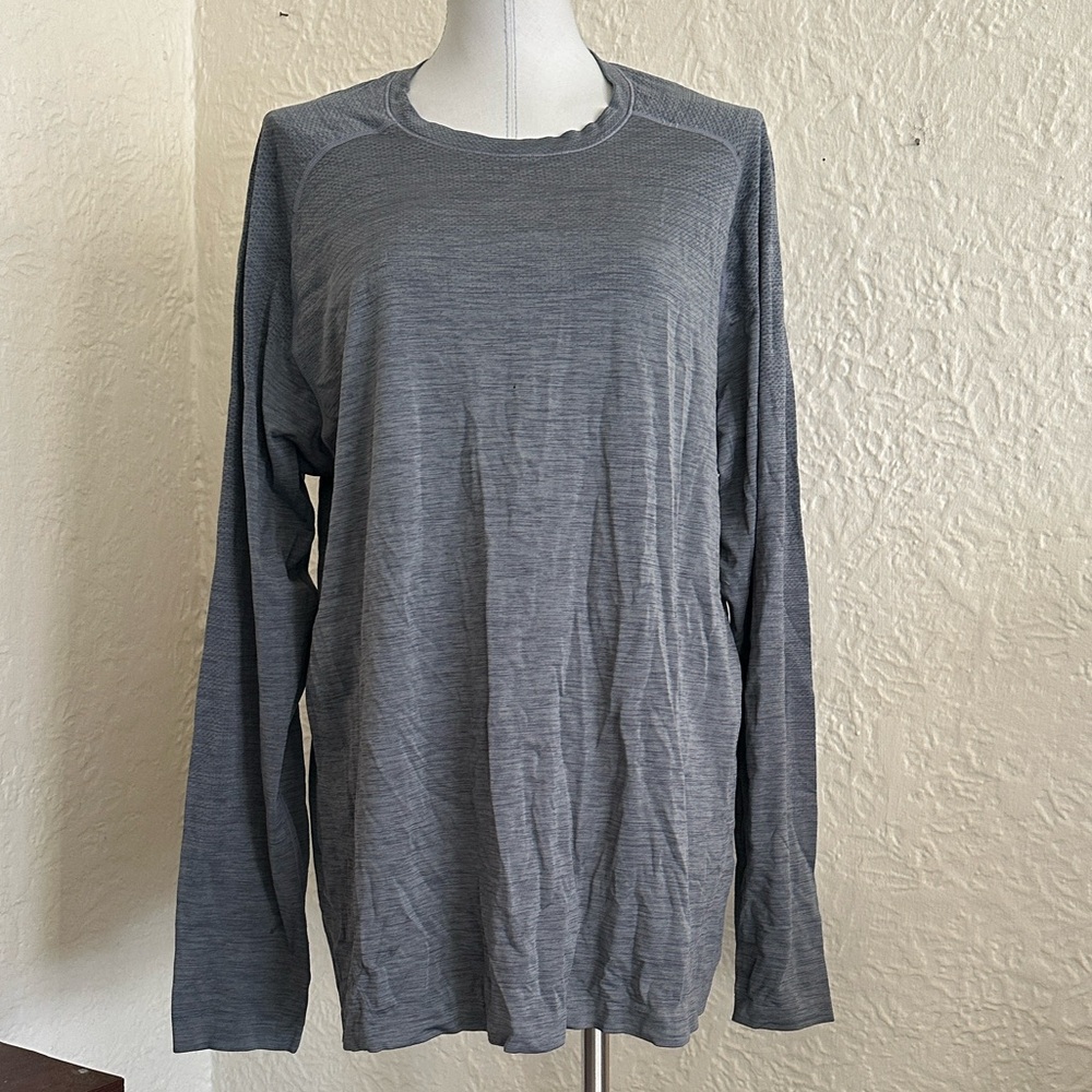 Lululemon Men’s Metal Vent Tech Long Sleeve Shirt Gray XL